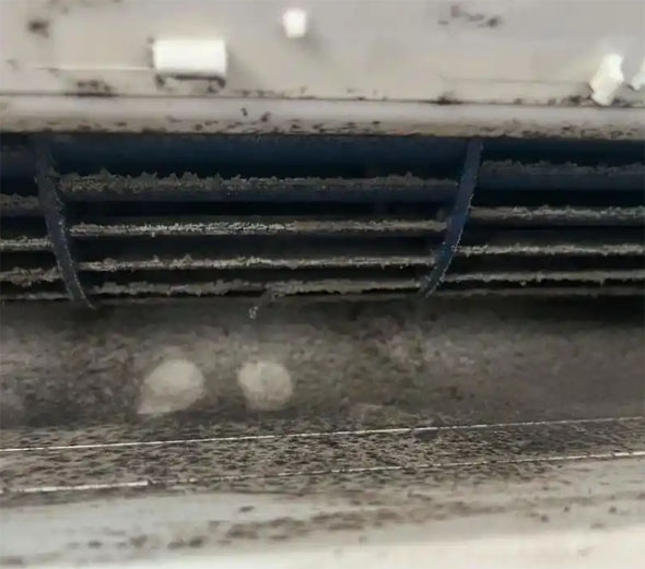 衢江空调吹的风有股烧焦味是怎么回事